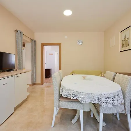 Joso And Diana Apartment Trogir